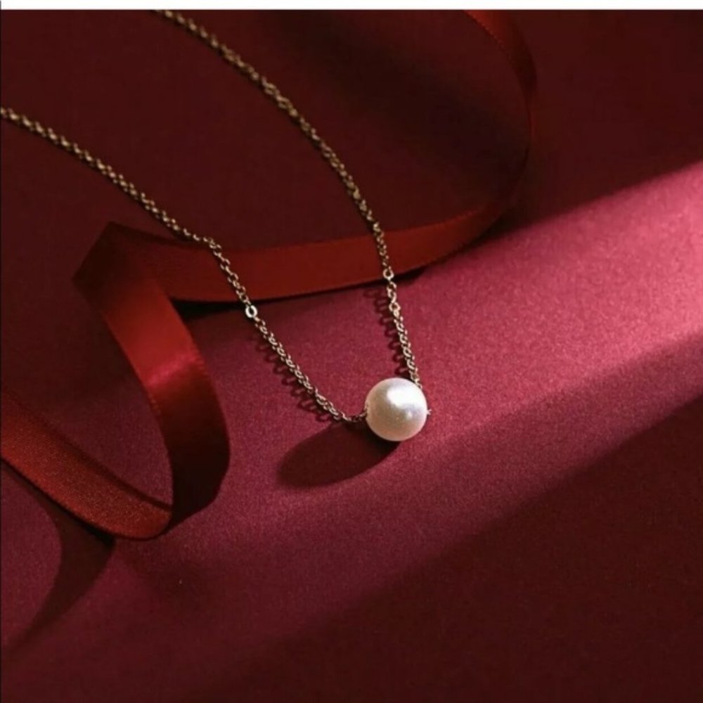 14k gold plated faux pearl necklace - Picture 2 of 5